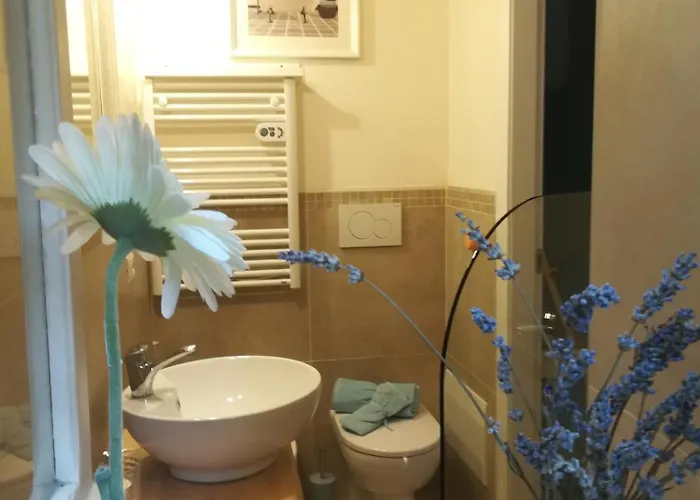 Ariediparma - Rooms&apartments 招待所