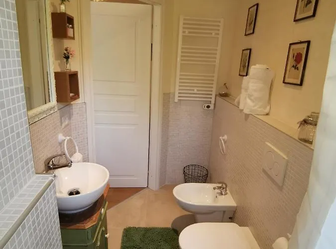 Ariediparma - Rooms&apartments 招待所