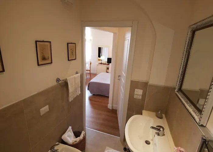 Ariediparma - Rooms&apartments 招待所