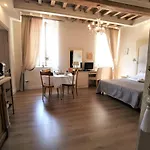 בית הארחה Ariediparma - Rooms&apartments פארמה