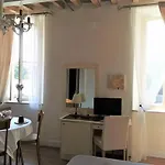 Ariediparma - Rooms&apartments 4* Parma