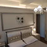 Ariediparma - Rooms&apartments בית הארחה 4*