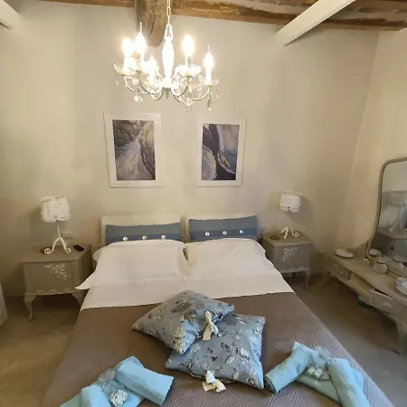 Maison d'hôtes Ariediparma - Rooms&apartments 4*