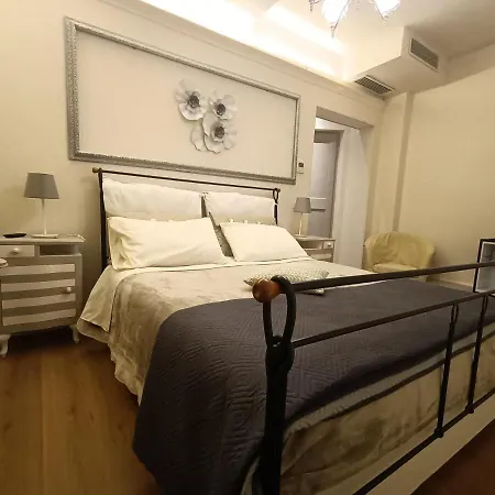 Ariediparma - Rooms&apartments 4*