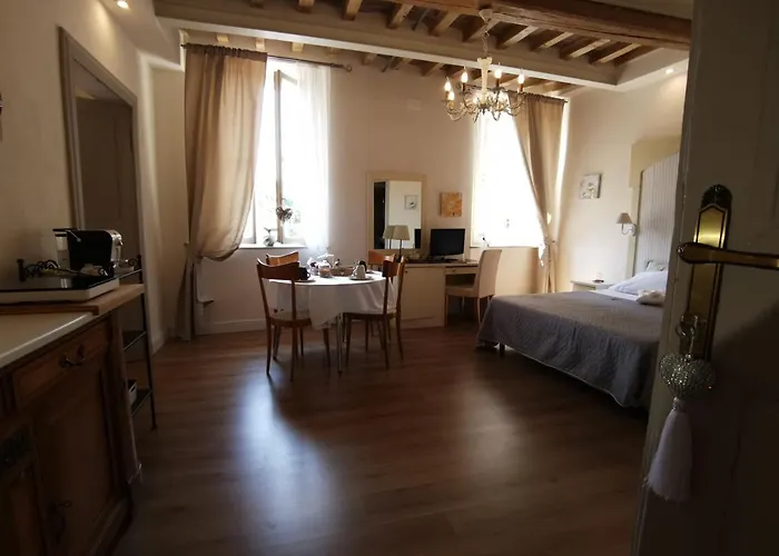 Ariediparma - Rooms&apartments Konukevi